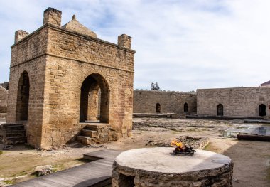 Atashgah Zoroastrian Ateş Tapınağı, Surakhani Bakü, Azerbaycan