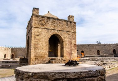 Atashgah Zoroastrian Ateş Tapınağı, Surakhani Bakü, Azerbaycan