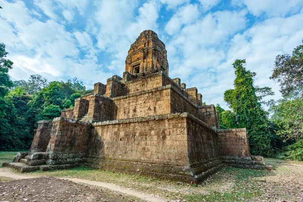 バクセイ シャンクロン寺院 Baksey Chamkrong カンボジア シェムリアップ州アンコールコンプレックスにある小さなヒンドゥー教寺院 — ストック写真