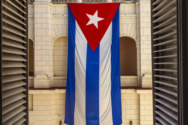 Grande Bandiera Cubana All Interno Del Museo Della Rivoluzione Avana — Foto Stock