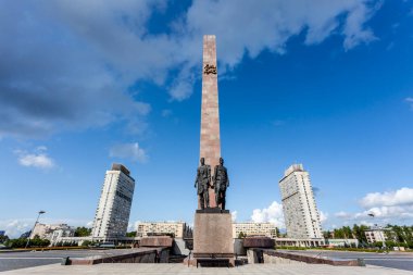 Leningrad Kahraman Şehri Obelisk (Geroicheskim Zashchitnikam Leningrada Anıtı) St. Petersburg, Rusya, Avrupa