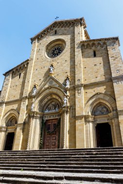 Arezzo, Toskana, İtalya ve Avrupa 'nın tarihi merkezindeki Duomo di Arezzo katedralinin dışında.