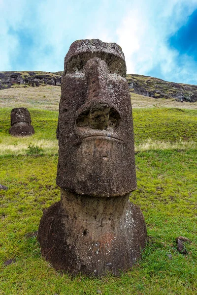 Paskalya Adası Şili Polinezya Daki Rano Raraku Taş Ocağında Maoi — Stok fotoğraf