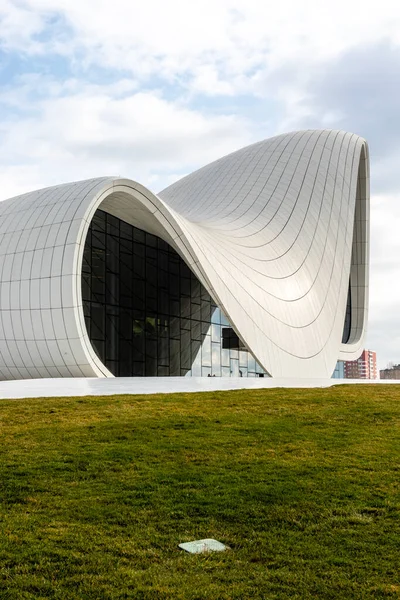 Extérieur Centre Heydar Aliyev Zaha Hadid Architects Bakou Azerbaïdjan — Photo