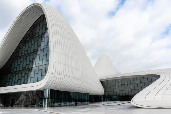 Exteriér Alijevského Centra Heydar Zaha Hadid Architects Baku Ázerbájdžán — Stock fotografie