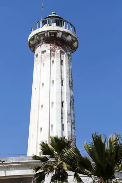 Old lighthouse in Pondicherry (Puducherry), Tamil Nadu state in South India - Asia — Stock Photo, Image