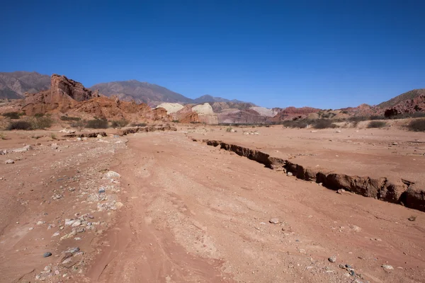 Brown and red rocks in the desert of the Quebrada de Cafayate / Rio de las Conchas in Salta province, northern Argentina — Stock Photo, Image