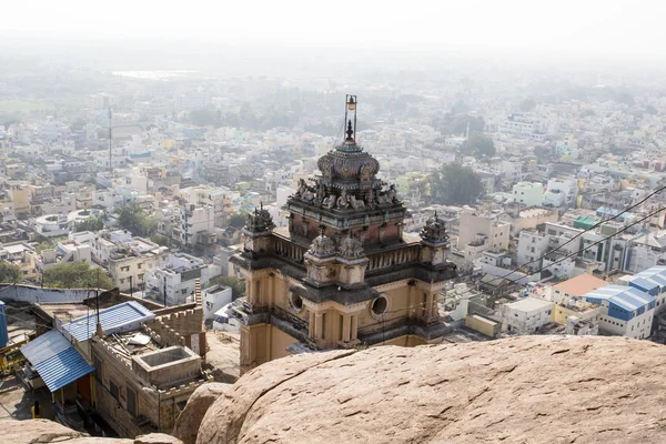 Rock Fort świątyni, Pilayaar Kovil Uchi, w Trichy (Tiruchirappalli) w Tamil Nadu, Indie, Asia — Zdjęcie stockowe