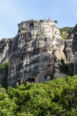 Varlaam Manastırı - yüksek kayalara Meteora - bir UNESCO Dünya Miras Listesi Yunanistan Merkezi - Avrupa'nın üstüne tünemiş