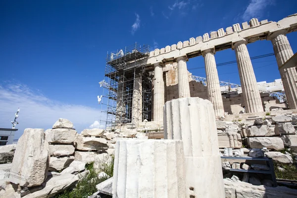 Ερείπια από το αρχαίο ελληνικό Παρθενώνα ναό - Ακρόπολη - Αθήνα - Ελλάδα - Ευρώπη — Φωτογραφία Αρχείου