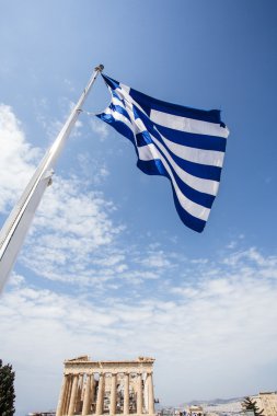 Yunanistan bayrağı ve arka plan - Parthenon Tapınağı - Akropol - Atina - Yunanistan