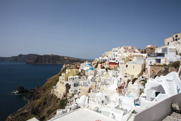 La città bianca di Oia (Ia) a Santorini (Thera) - Le Cicladi in Grecia — Foto Stock