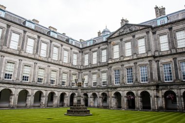 Cephe Holyrood Sarayı (palace Queen Mary) Edinburgh, İskoçya, Birleşik Krallık