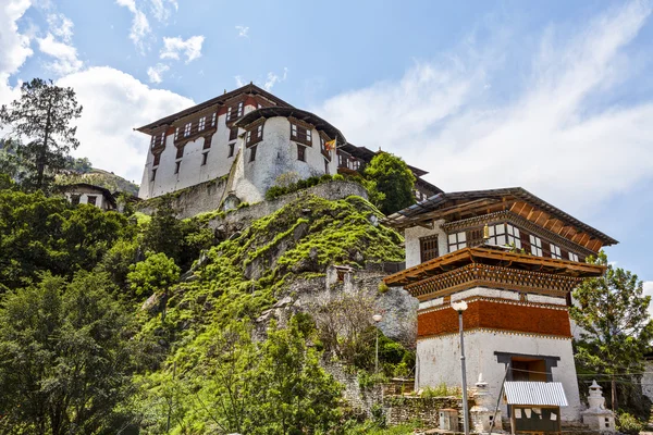 Lhuentshe (Lhuntse) Dzong 수도원 동부 부탄-아시아에서에서의 외관 — 스톡 사진