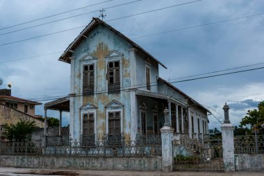 Sömürge şehri Penedo, Alagoas, Brezilya, Güney Amerika 'da eski püskü bir malikane