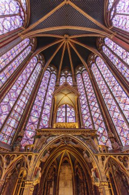 Vitray pencereler Sainte Chapelle Paris, Fransa'da bir kraliyet Ortaçağ kilise içinde