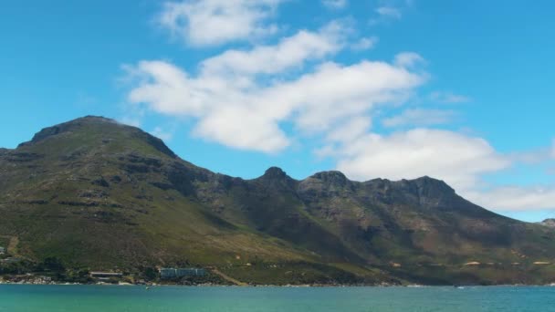 De stad Kaapstad, Zuid-Afrika is een van de meest pittoreske steden ter wereld. Tijd verstrijkt. Luchtzicht. — Stockvideo