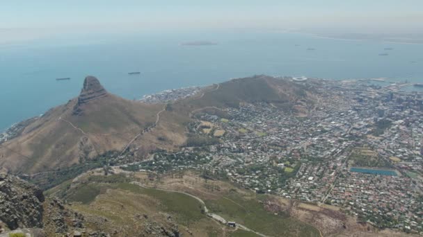 Город Кейптаун, Южная Африка является одним из самых живописных городов в мире. — стоковое видео