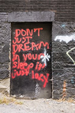 Sadece uykunda rüya değil