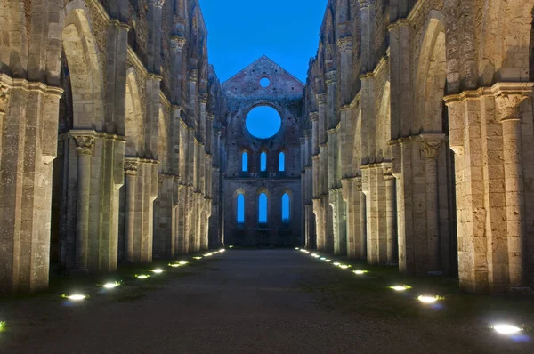 İtalya, San Galgano Manastırı 'nın kalıntıları