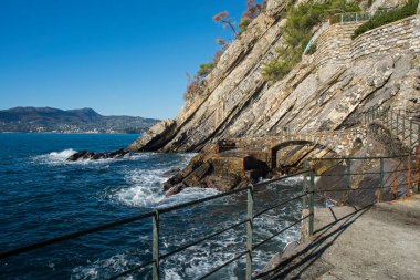 Zoagli, Liguria, İtalya 'nın güzel kıyılarının manzaralı görüntüleri.