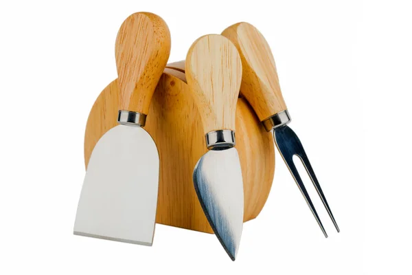 Zole Edilmiş Beyaz Arka Planda Bir Peynir Bıçağı Seti — Stok fotoğraf