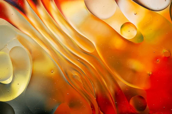Zbliżenie Ruchu Kropli Oleju Powierzchni Wody Kolorowe Abstrakcyjne Makro Tło — Zdjęcie stockowe