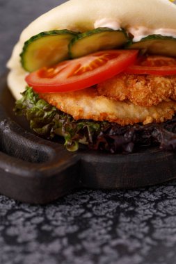 Tasarımcı soslu buğday ekmeği. Vietnam mutfağı konsepti. Durgun hayat.