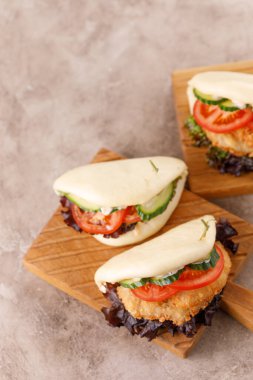 Tasarımcı soslu buğday ekmeği. Vietnam mutfağı konsepti. Durgun hayat.