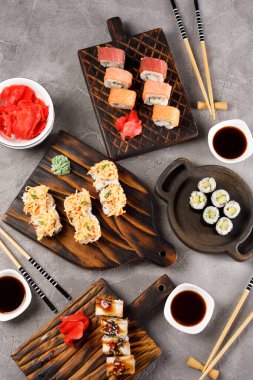 İştah açıcı ekmeklerle dolu bir hayat. Japon gıda konsepti.