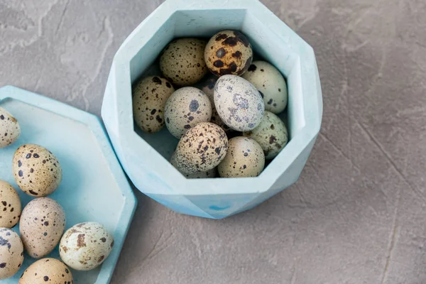 Still Life Quail Eggs Ceramic Plate Textured Background Rustic — Stock Photo, Image