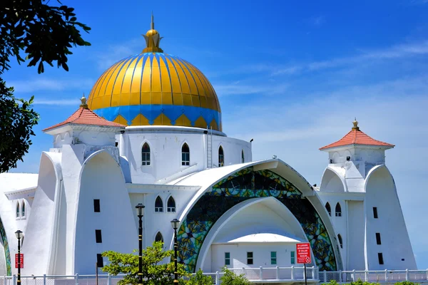 Moschea dello Stretto di Malacca (Masjid Selat Melaka ) — Foto Stock