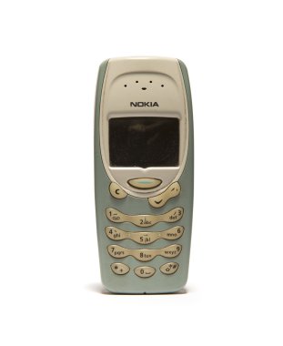 Nokia 3315 cep telefonu beyaz arka plan üzerinde izole