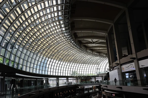 Interno del centro commerciale a Marina Bay Sands Resort — Foto Stock