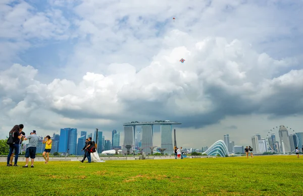 Dayview of Marina Bay Sands Resort Hotel in Singapore. — Stock Photo, Image