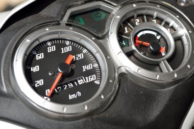 Motosiklet hız göstergesi kurulu