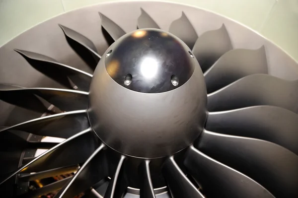 Turbinenschaufeln für Flugzeugmotoren — Stockfoto
