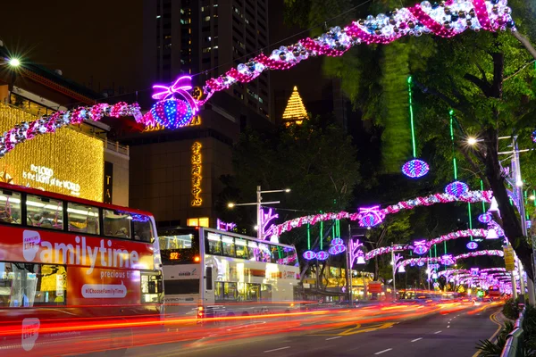 シンガポール オーチャード ロードにクリスマスの装飾 — ストック写真