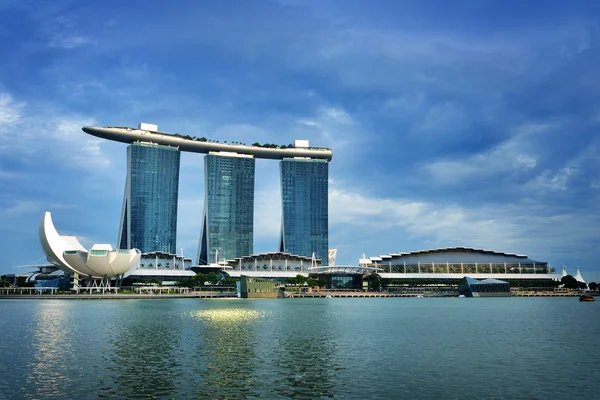 O Marina Bay Sands Resort Hotel — Fotografia de Stock