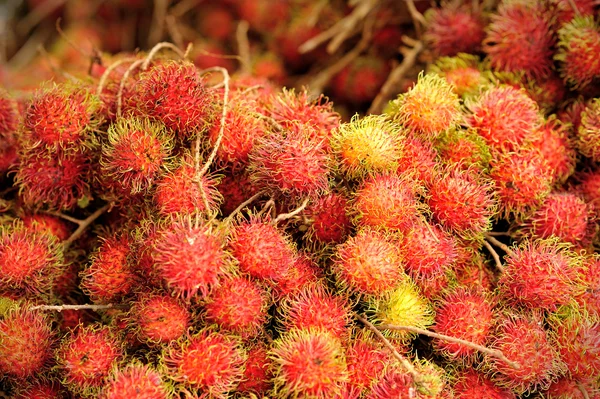 Close up of fresh rambutan (tropical fruits rambutan) — Stock Photo, Image