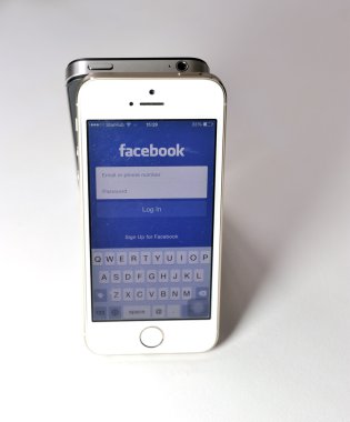 Beyaz Apple iphone 5'ler