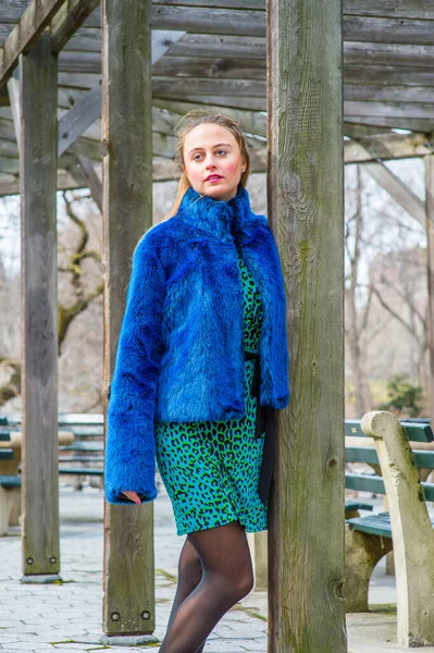 Dressing Blue Faux Fur Size Jacket Patterned Dress Pretty Girl — Foto de Stock