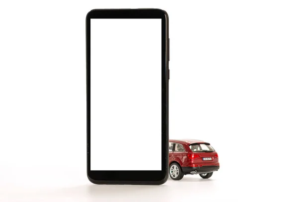 Voiture Jouet Rouge Smartphone Isolé Sur Blanc Concept Application Ligne — Photo