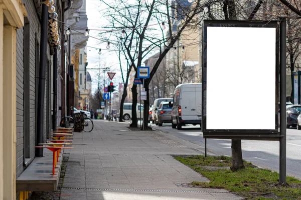 Panneau Affichage Blanc Vertical Sur Rue Ville Maquette Publicité Extérieure — Photo