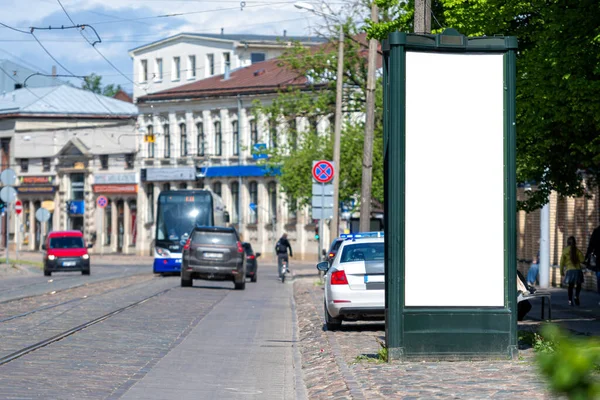 Pionowy Pusty Billboard Ulicy Miejskiej Makieta Reklamowa Zewnątrz — Zdjęcie stockowe