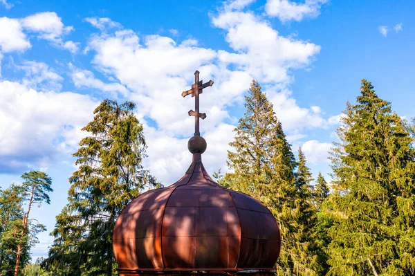 Iglesia Ortodoxa Abandonada Bosque Galgauska Letonia Cruz Cúpula Del Techo — Foto de Stock