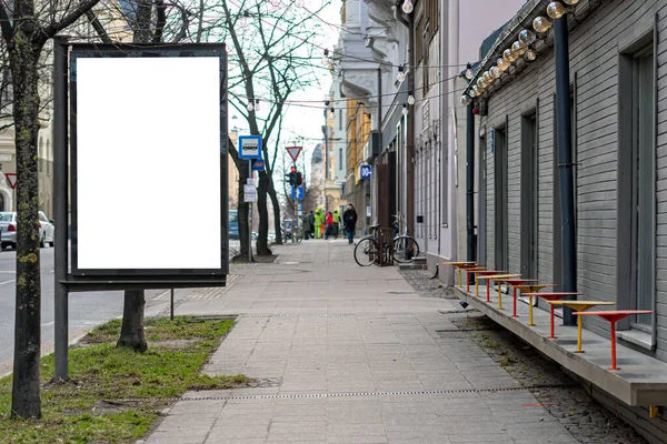 Panneau Affichage Blanc Vertical Sur Rue Ville Maquette Publicité Extérieure — Photo