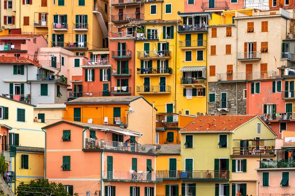 Γραφική Άποψη Των Πολύχρωμων Σπιτιών Στο Χωριό Cinque Terre Riomaggiore — Φωτογραφία Αρχείου
