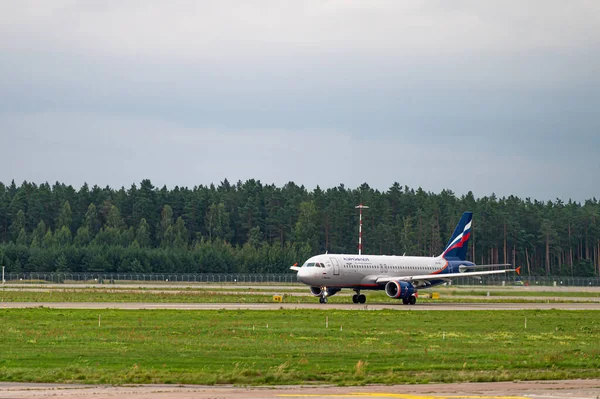 Riga Lettonia Agosto 2021 Russian Airlines Airbus A320 Biu Decolla — Foto Stock