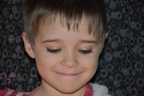 Hermoso Retrato Niño Pequeño Sonrisa —  Fotos de Stock